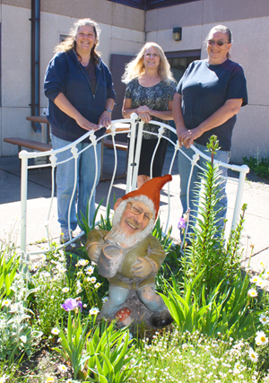 Photo of Toni Mattson, Barb Nelson and Barb Willett.